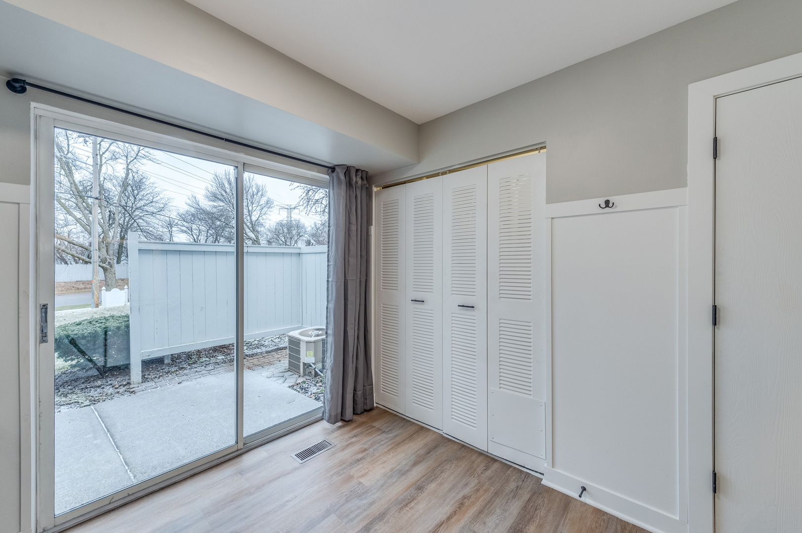 1412 Normantown Road Naperville, IL 60564 - Photo 10 of 22 Gallery Image 10