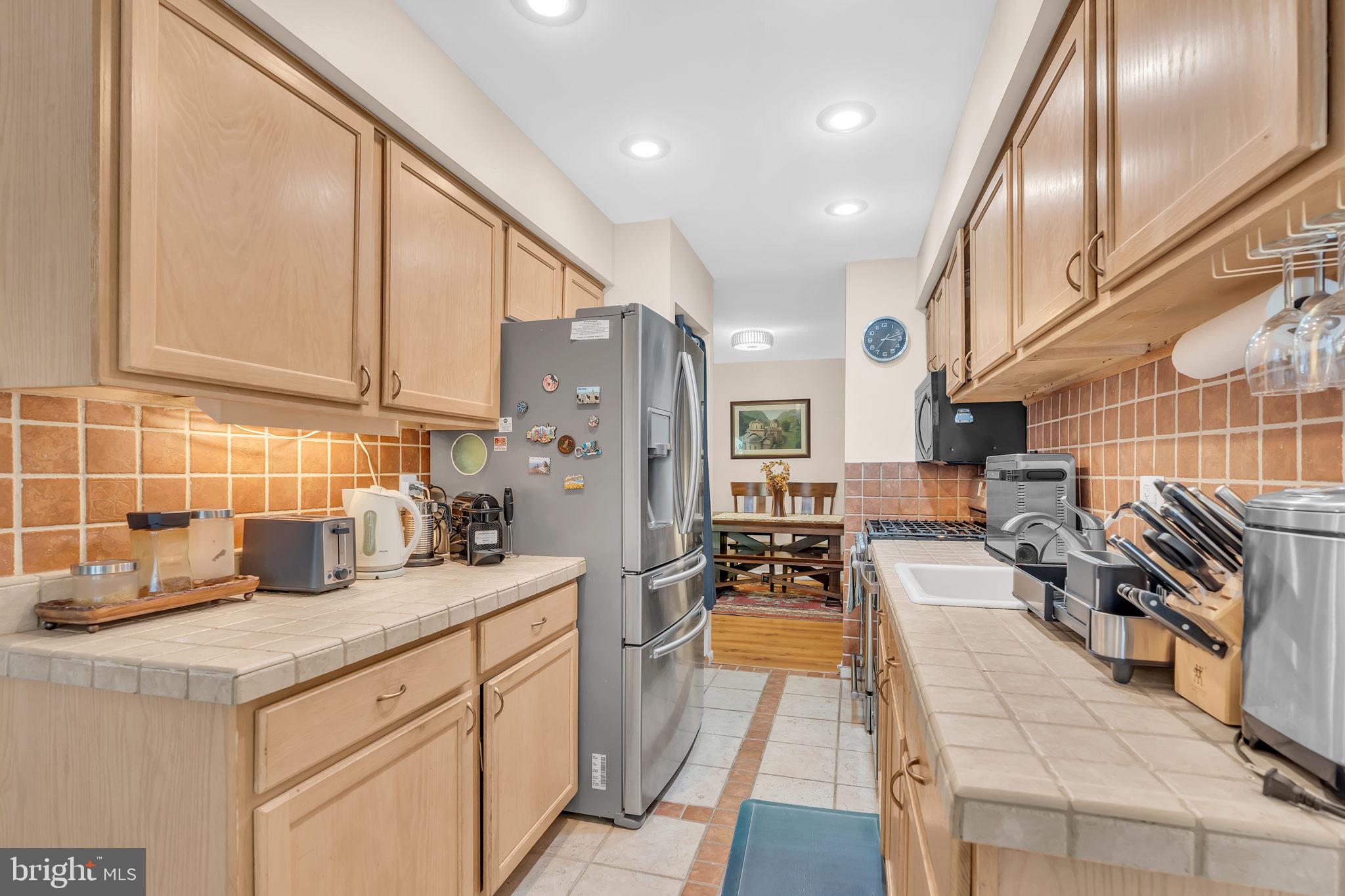 11236 Chestnut Grove Square, Unit 162 Reston, VA 20190 - Photo 11 of 24 Gallery Image 11