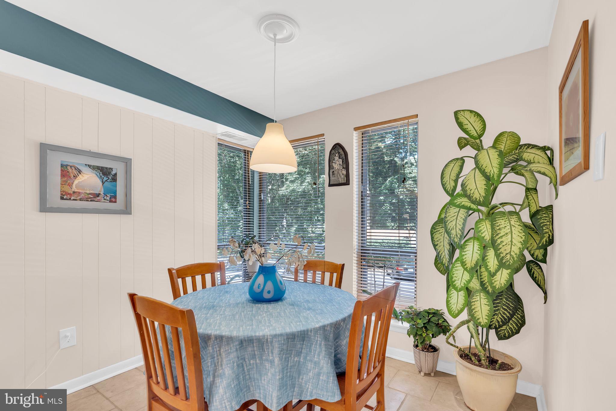 11236 Chestnut Grove Square, Unit 162 Reston, VA 20190 - Photo 13 of 24 Gallery Image 13
