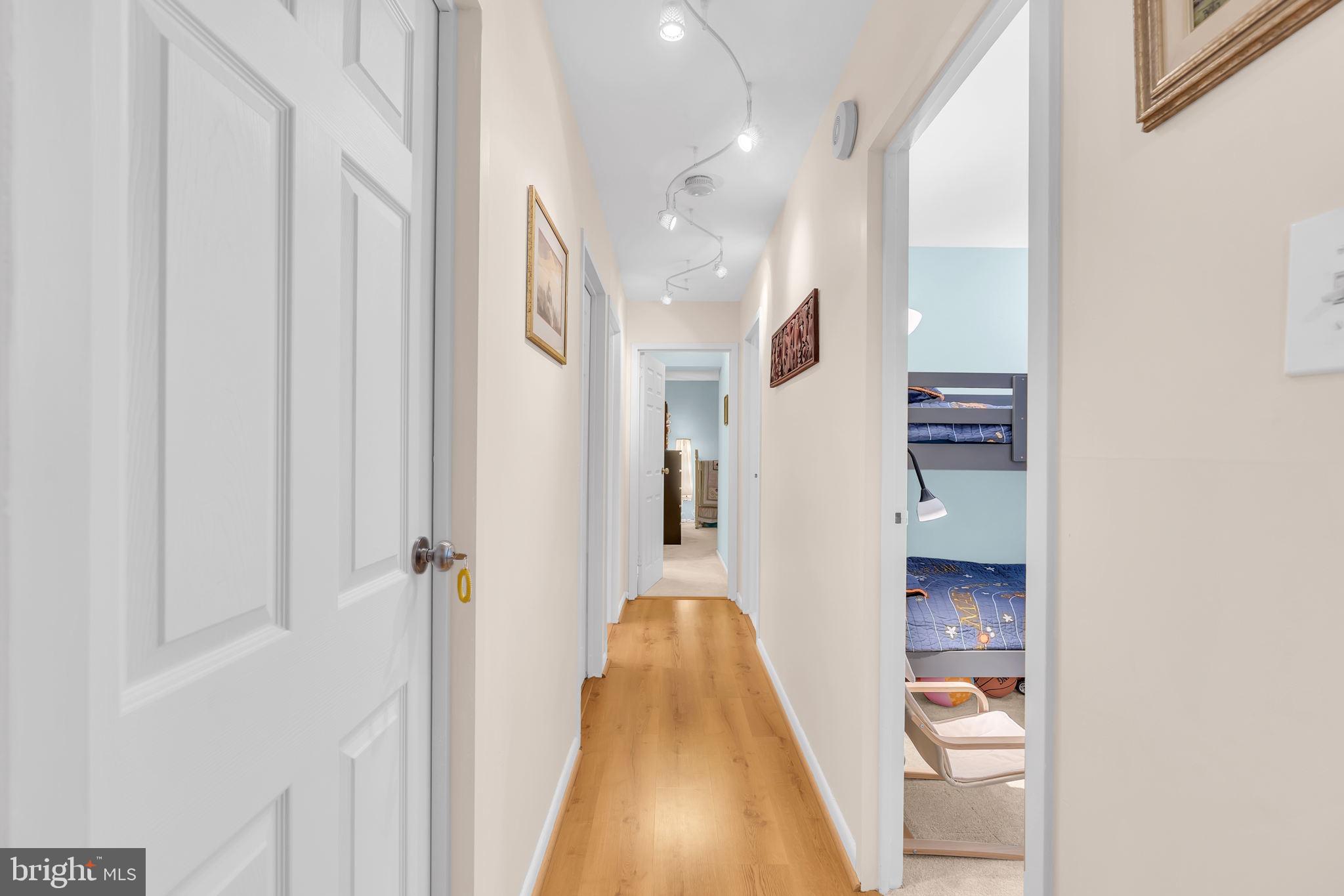 11236 Chestnut Grove Square, Unit 162 Reston, VA 20190 - Photo 14 of 24 Gallery Image 14