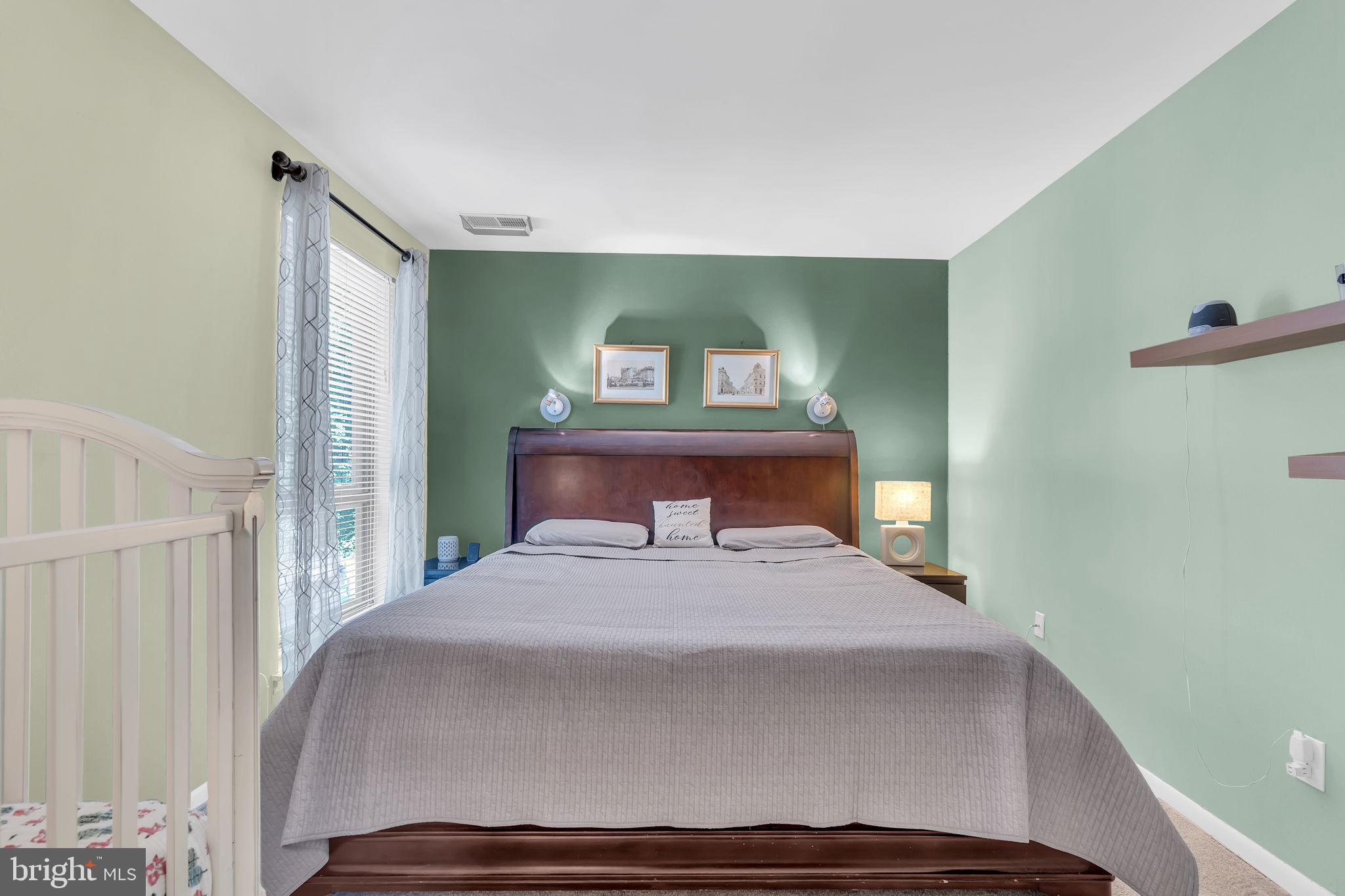 11236 Chestnut Grove Square, Unit 162 Reston, VA 20190 - Photo 21 of 24 Gallery Image 21