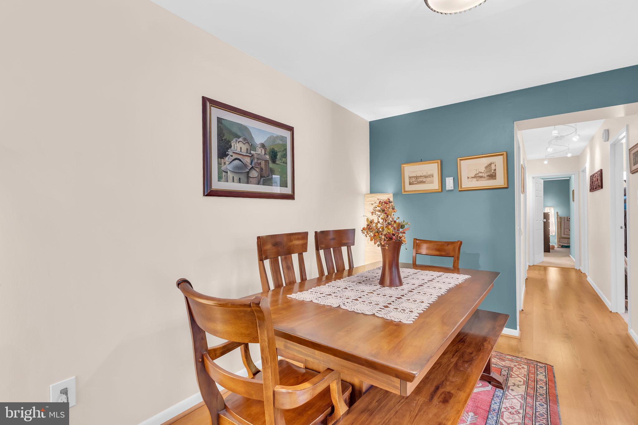 11236 Chestnut Grove Square, Unit 162 Reston, VA 20190 - Photo 9 of 24 Gallery Image 9