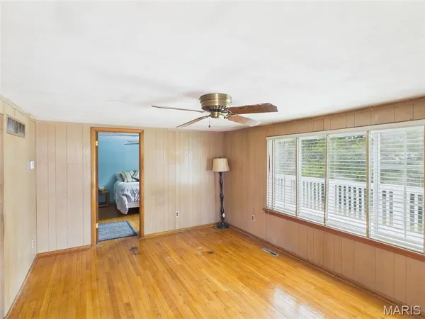 $163,000 | 3548 State Rd V, De Soto, MO 63020