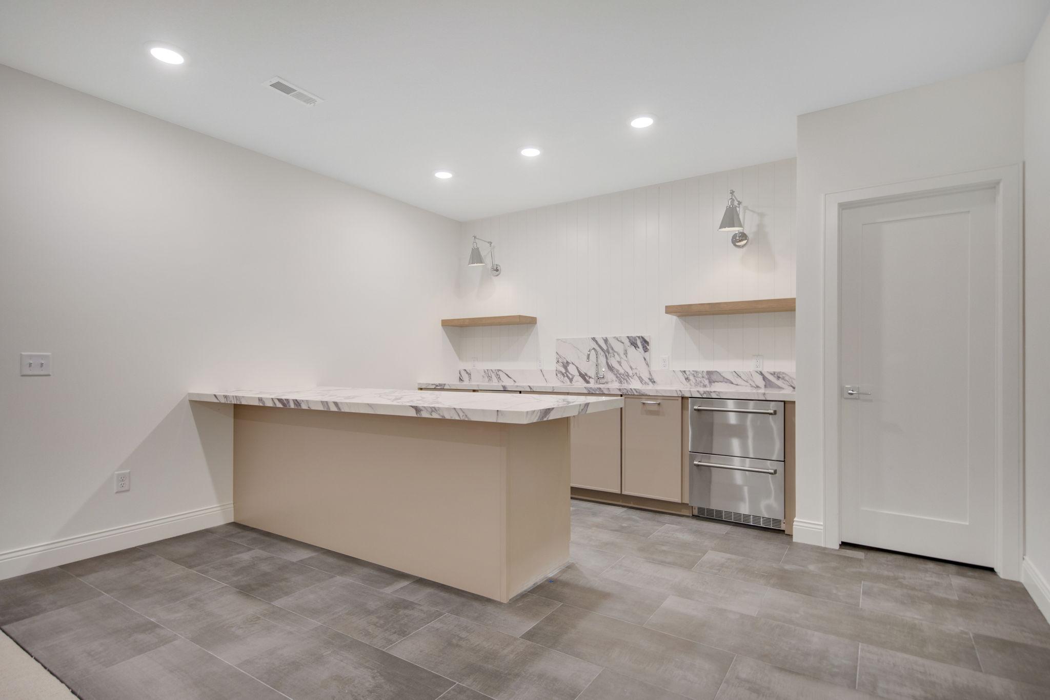 320 Laurel Curve Golden Valley, MN 55426 - Photo 24 of 33