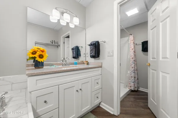 $435,000 | 102 Baskins Creek Bypass, Unit 506, Gatlinburg, TN 37738