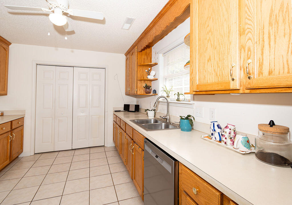 3301 Landmark Drive Sumter, SC 29154 - Photo 8 of 25 F42A3922-Edit