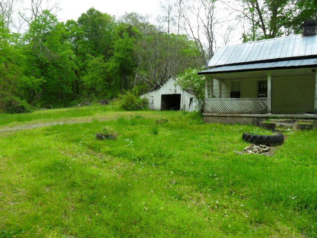 4160 Lem Davis Road Cunningham, TN 37052 - Photo 19 of 21 Gallery Image 19