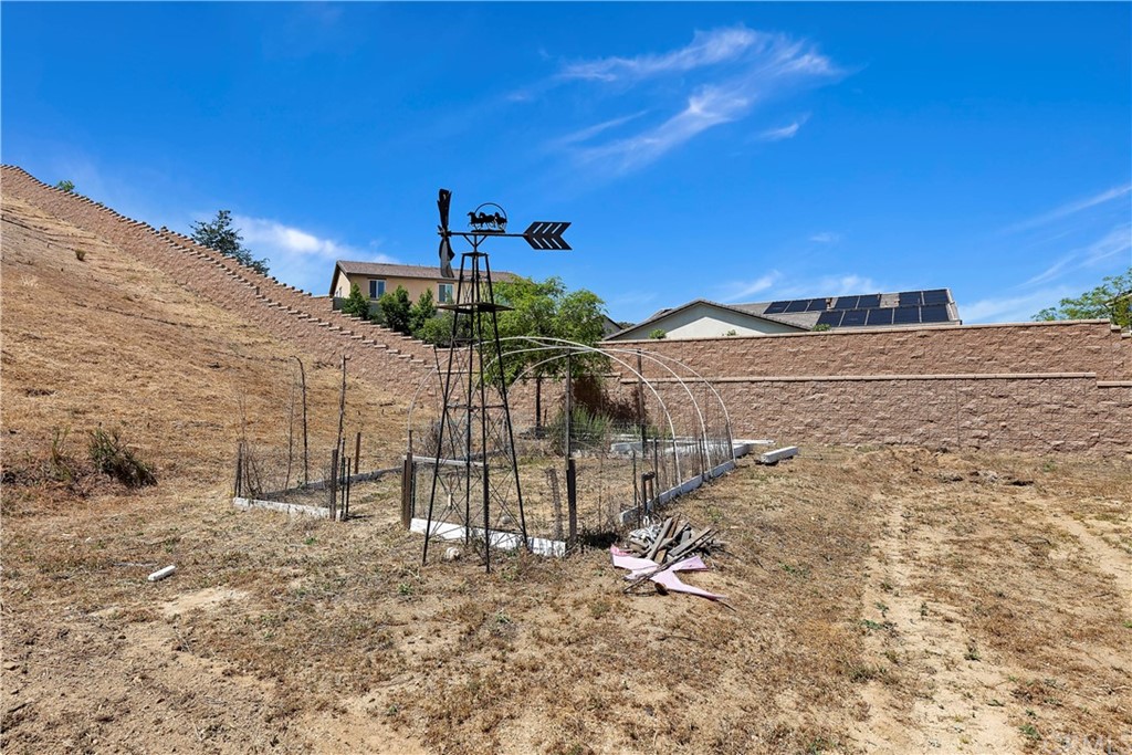 33425 Monte Verde Temecula, CA 92592 - Photo 65 of 68 a view of a sky from a yard