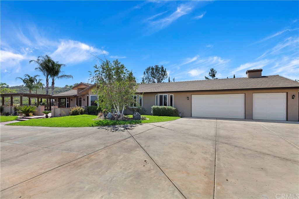 33425 Monte Verde Temecula, CA 92592 - Photo 8 of 68