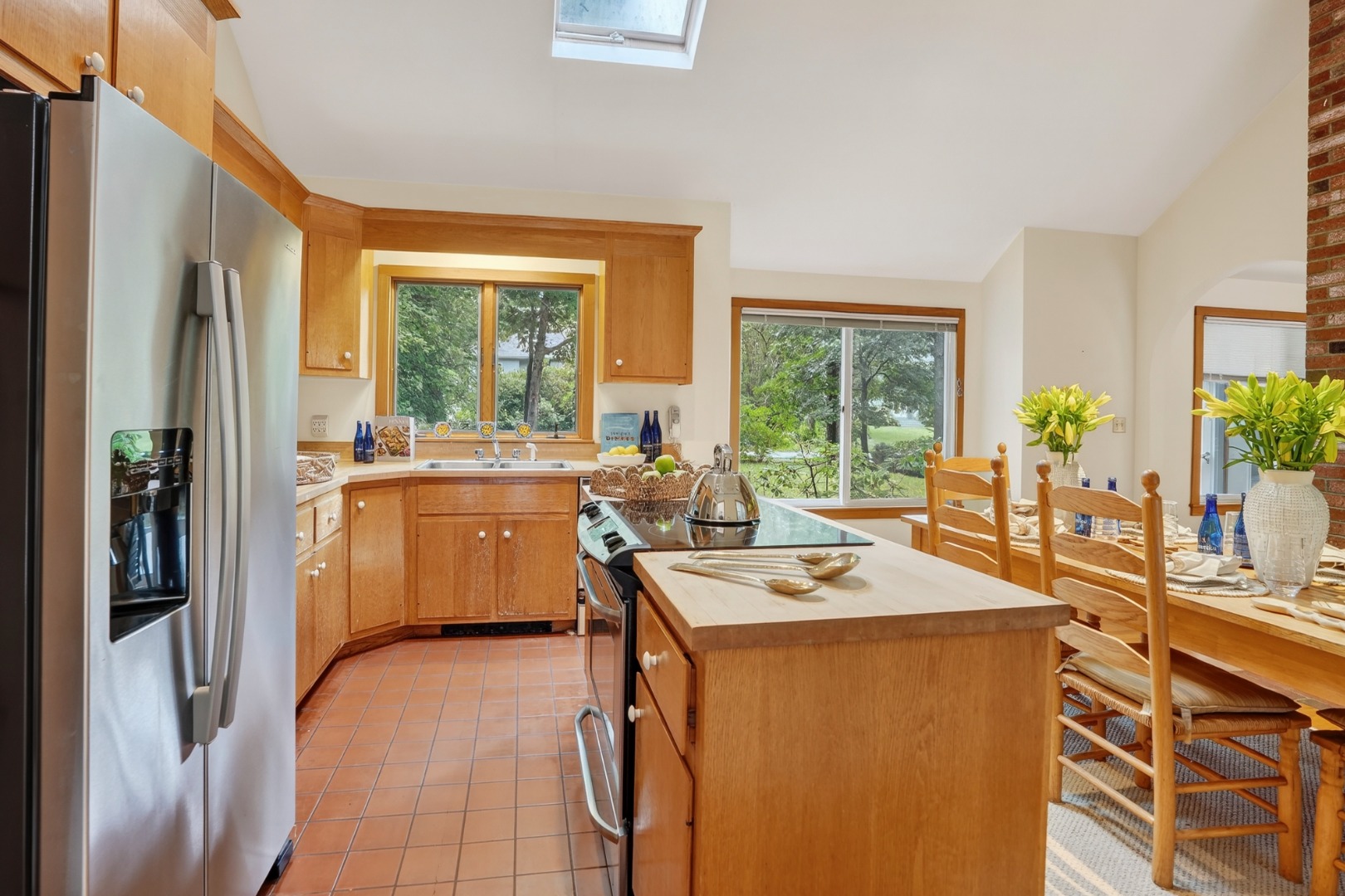 20 Hidden Cove Road Oak Bluffs, MA 02557 - Photo 13 of 45 Gallery Image 13