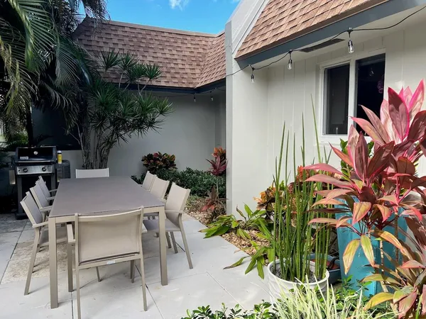 $3,975 | 4021 North Cypress Drive, Pompano Beach, FL 33069