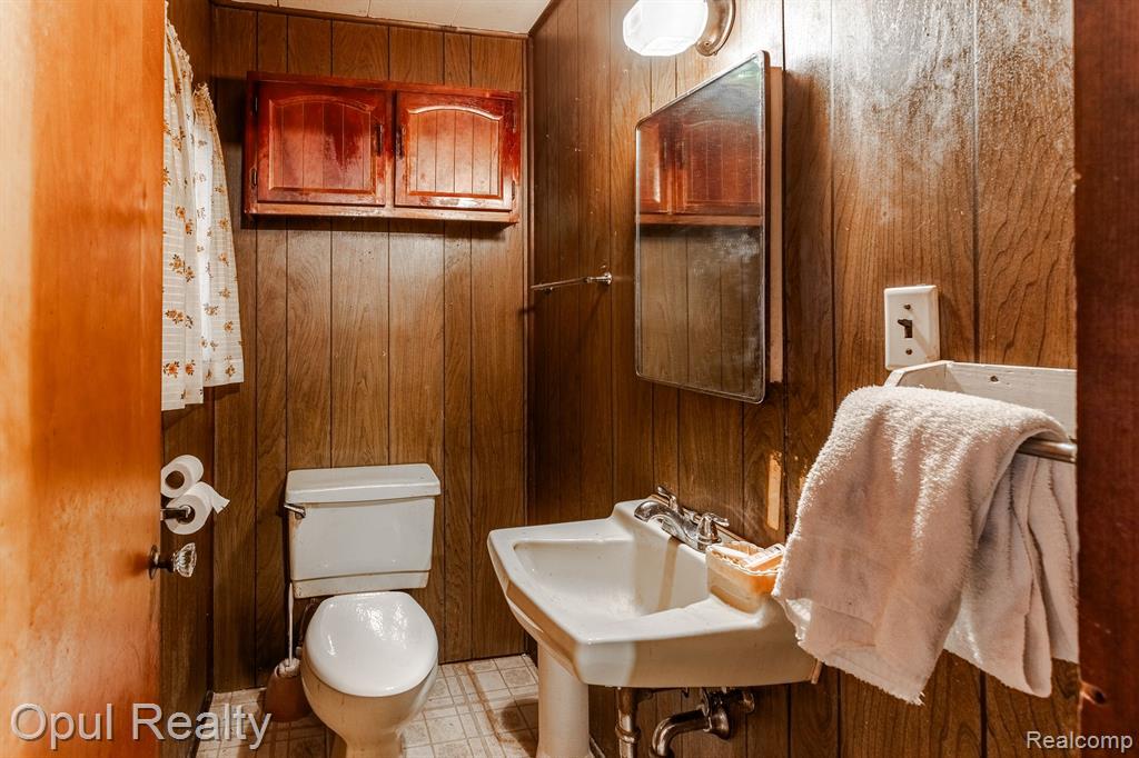 40295 Harris Road Belleville, MI 48111 - Photo 20 of 32