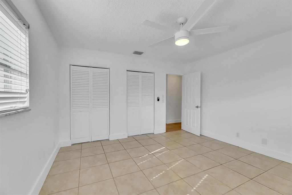 180 Southwest 78th Avenue Margate, FL 33068 - Photo 29 of 40 a view of an empty room