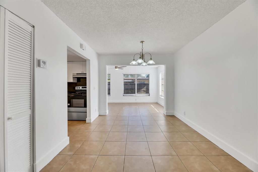 180 Southwest 78th Avenue Margate, FL 33068 - Photo 9 of 40