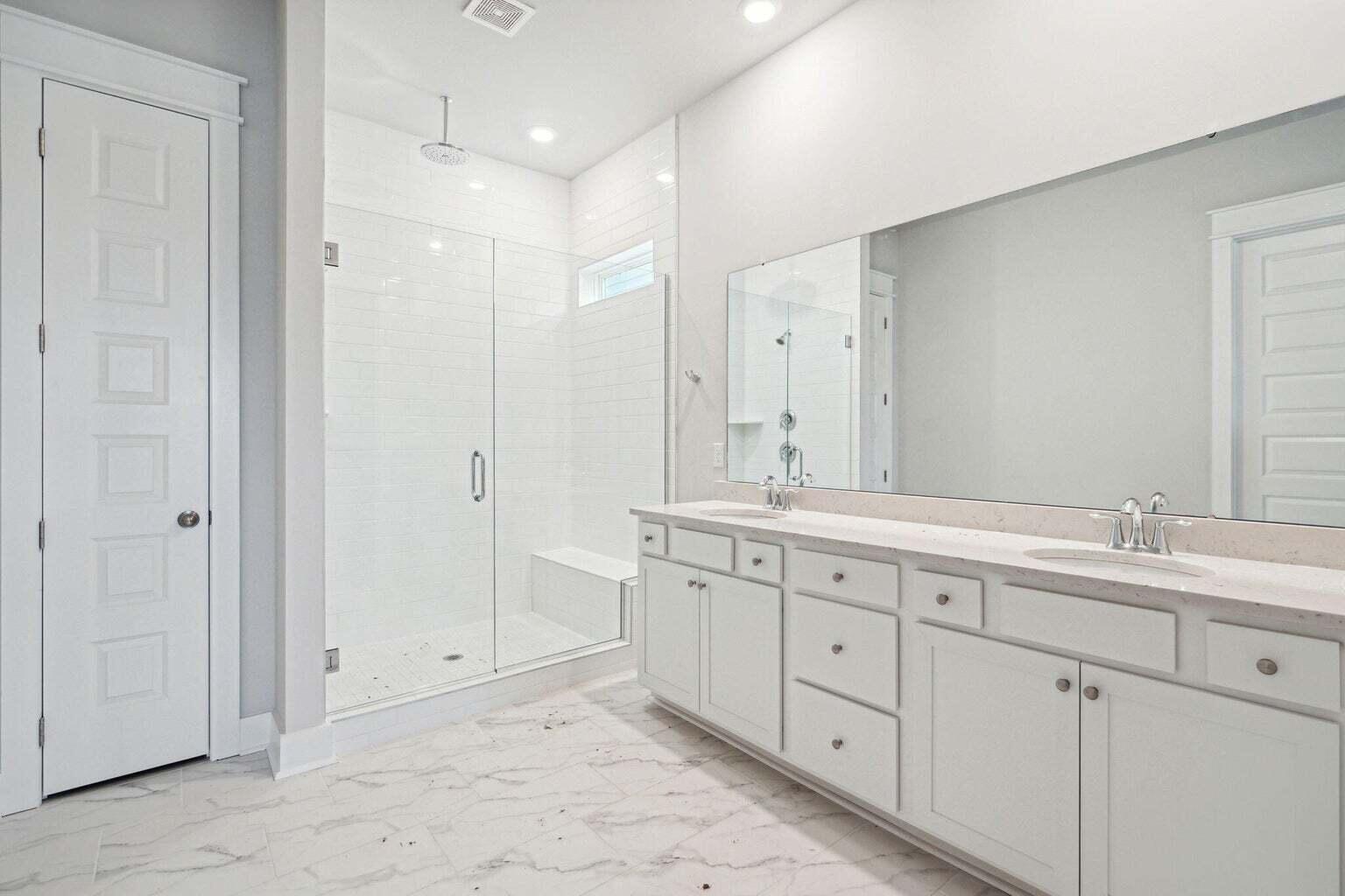 295 Denham Street Summerville, SC 29486 - Photo 16 of 38 JACKSON PRIMARY BATH