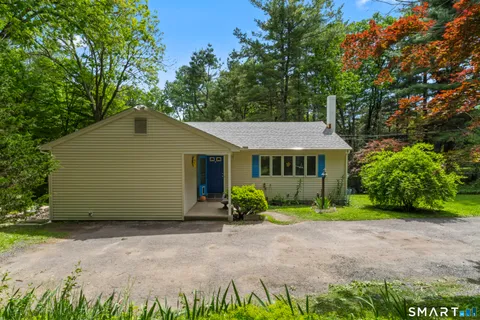 $400,000 | 23 Windaway Road, Bethel, CT 06801