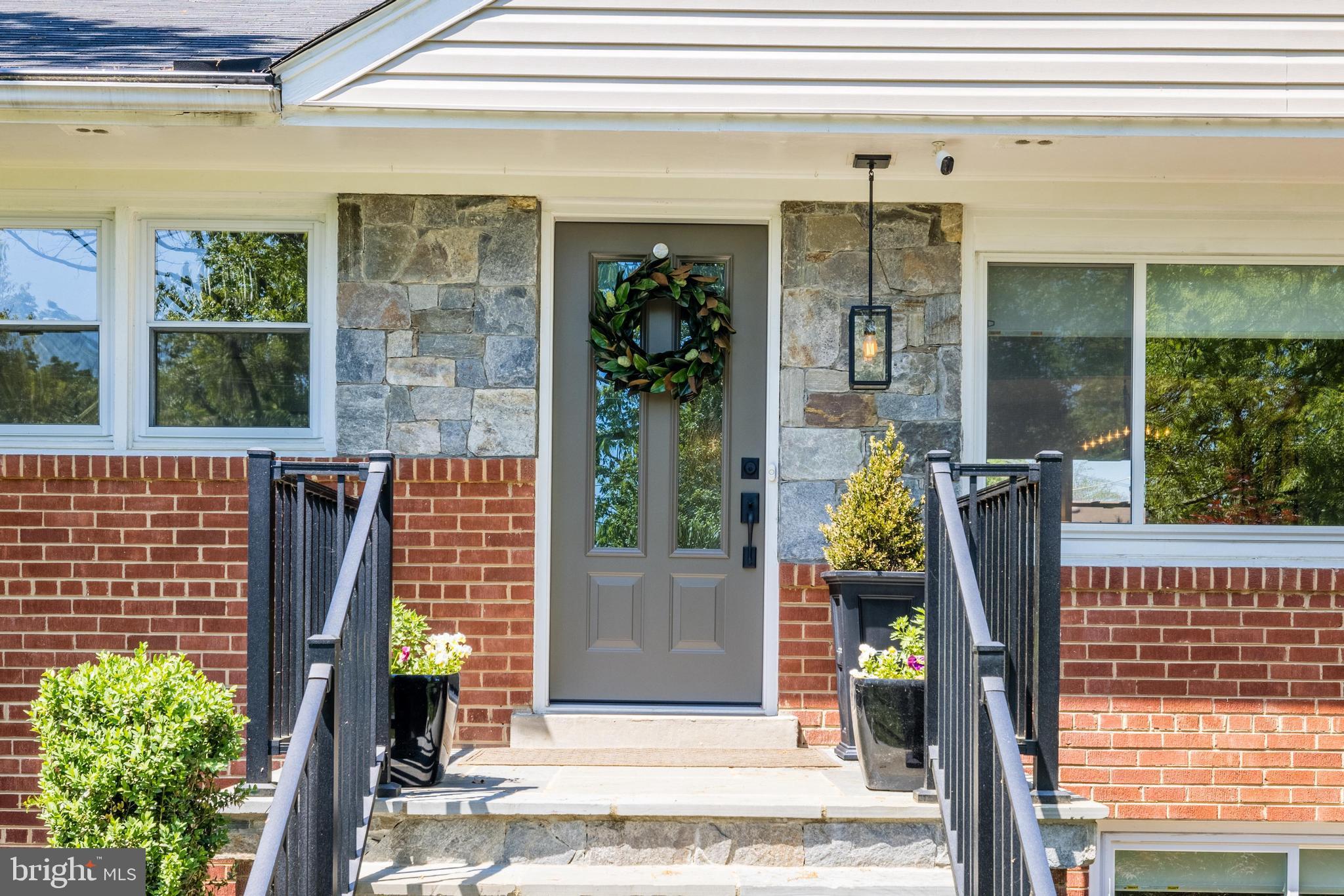 3510 Sharon Chapel Road Alexandria, VA 22310 - Photo 5 of 69 Gallery Image 5