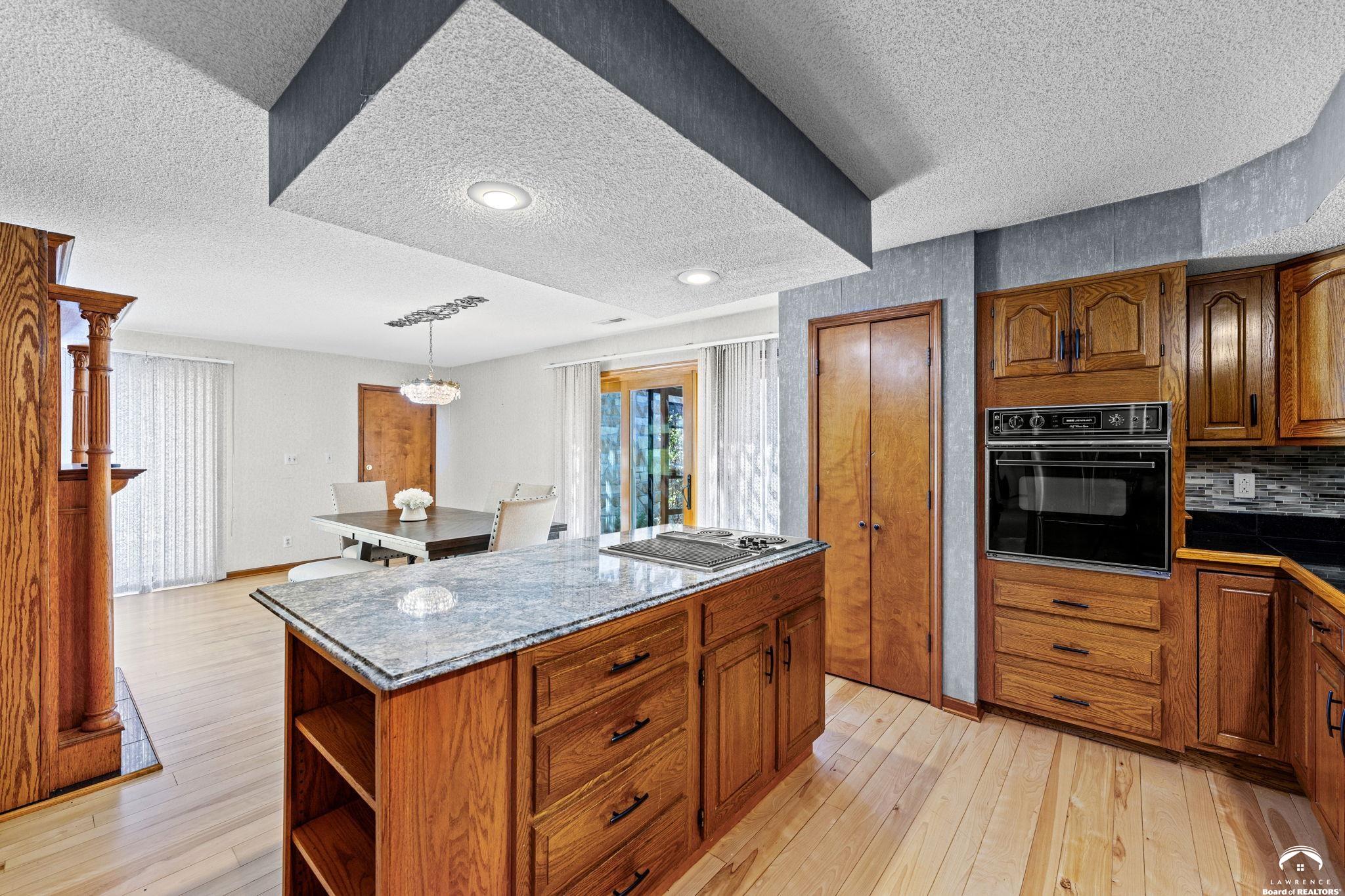 3840 Northeast Kimbal Road Topeka, KS 66617 - Photo 17 of 44 Gallery Image 17
