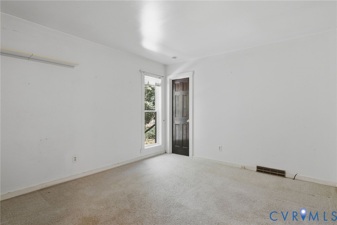 9541 Woodgate Road Chesterfield, VA 23832 - Photo 11 of 34 Gallery Image 11
