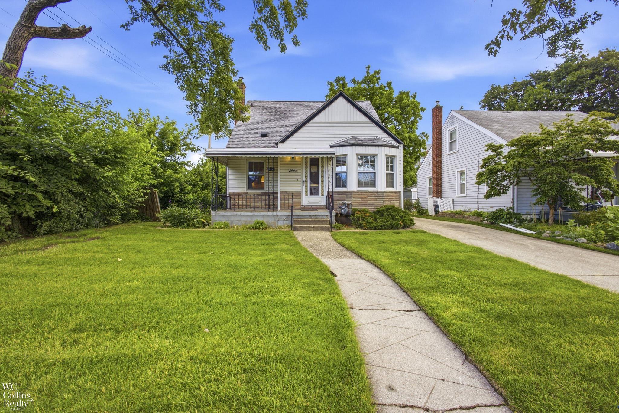 2446 Harvard Road Berkley, MI 48072 - Photo 2 of 33