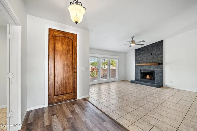 a picture of a bench in room