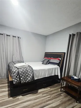 $4,000 | 7714 Deleuil Avenue, Tampa, FL 33610