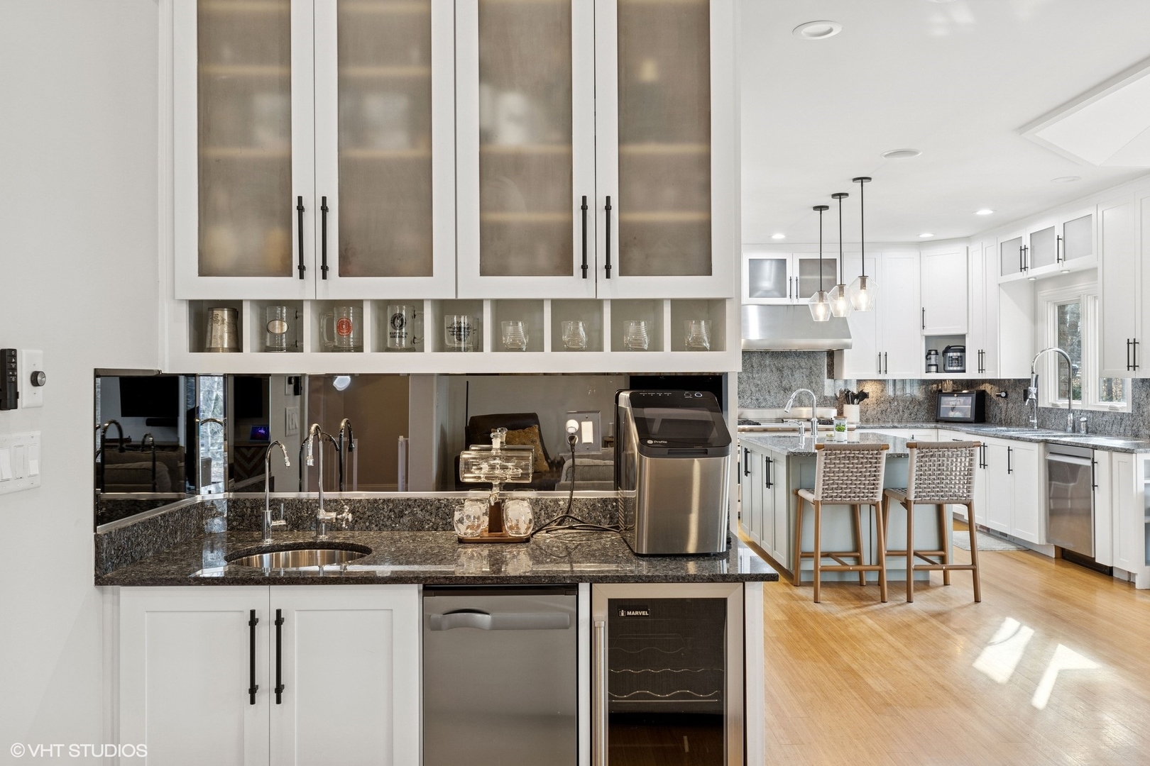 20662 Francisca Way Frankfort, IL 60423 - Photo 11 of 64