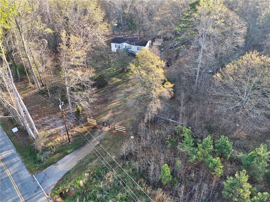 426 Cleveland Road Anderson, SC 29626 - Photo 2 of 10 This tranquil woodland retreat offers a private setting, perfect for secluded living.
