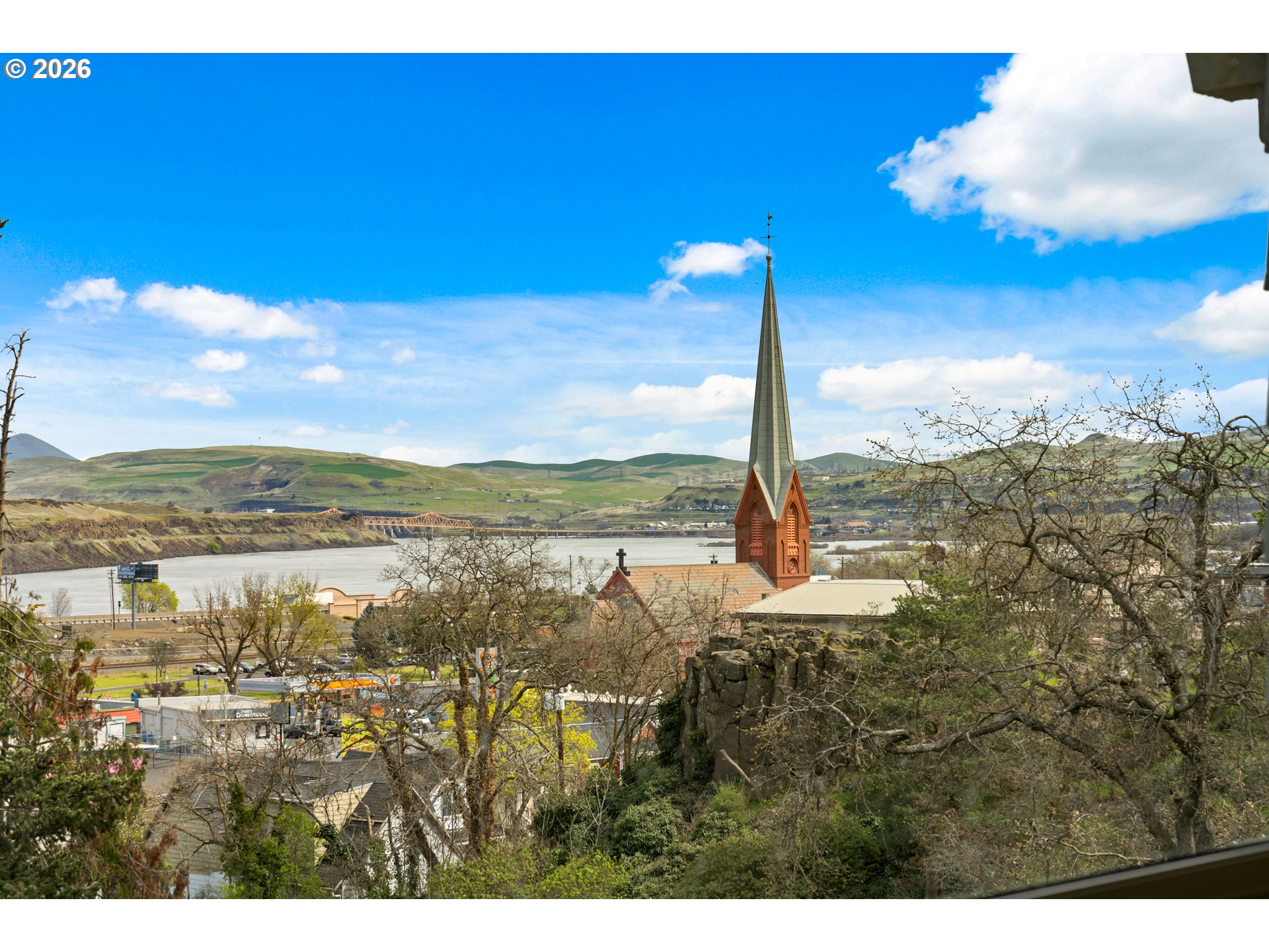 600 Garrison Street The Dalles, OR 97058 - Photo 4 of 47
