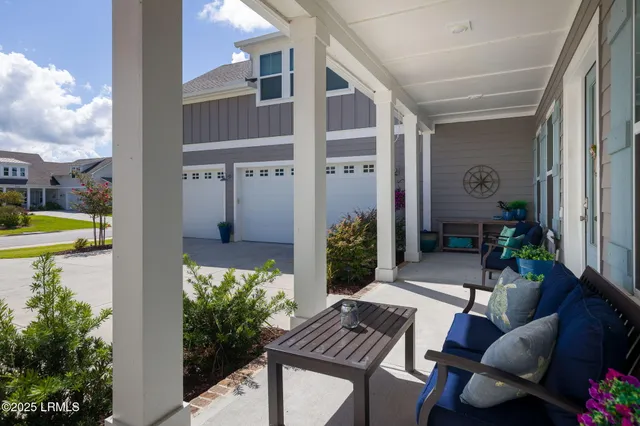 $1,260,000 | 333 Flatwater Drive, Bluffton, SC 29910