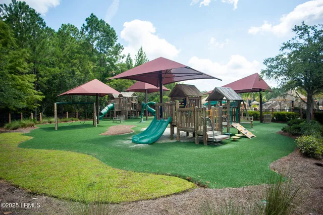 $1,260,000 | 333 Flatwater Drive, Bluffton, SC 29910