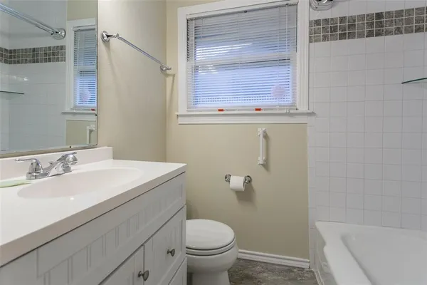 $2,095 | 2803 Costa Mesa Drive, Dallas, TX 75228