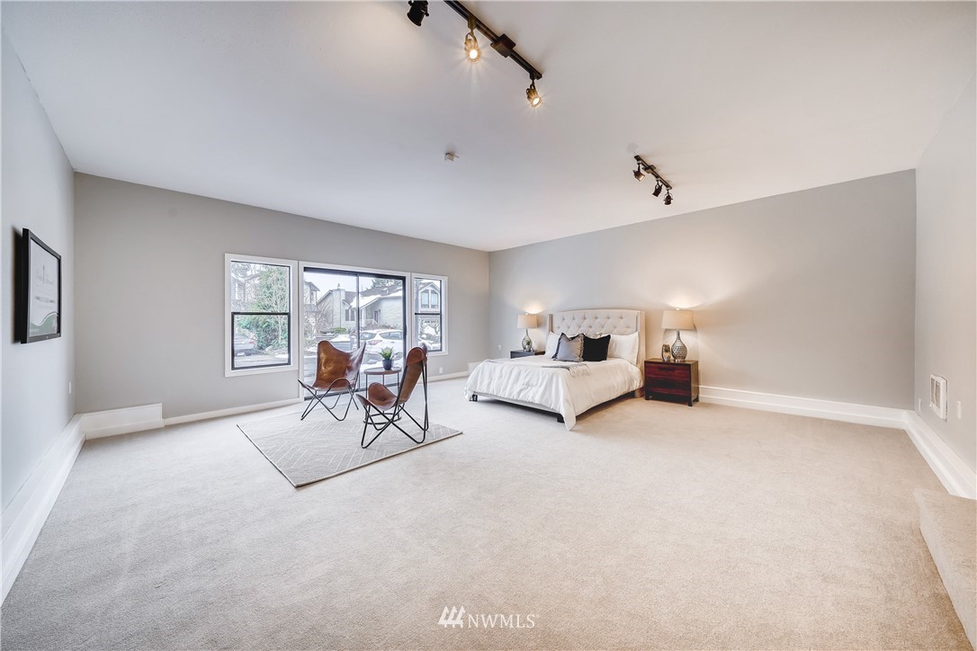 2233 Southeast 8th Place Renton, WA 98057 - Photo 14 of 18