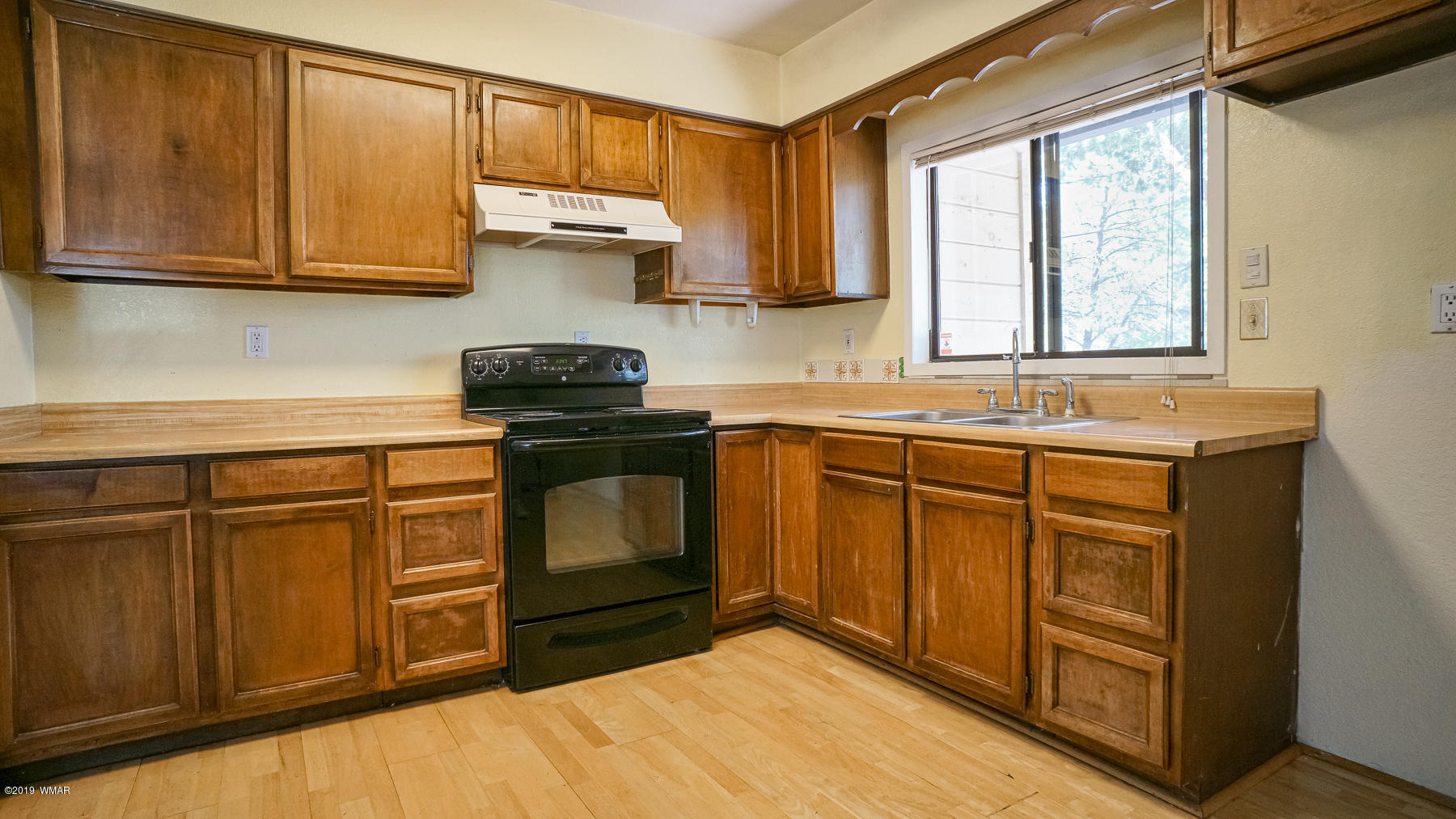 538 South 14th Loop Show Low, AZ 85901 - Photo 2 of 29 Gallery Image 2