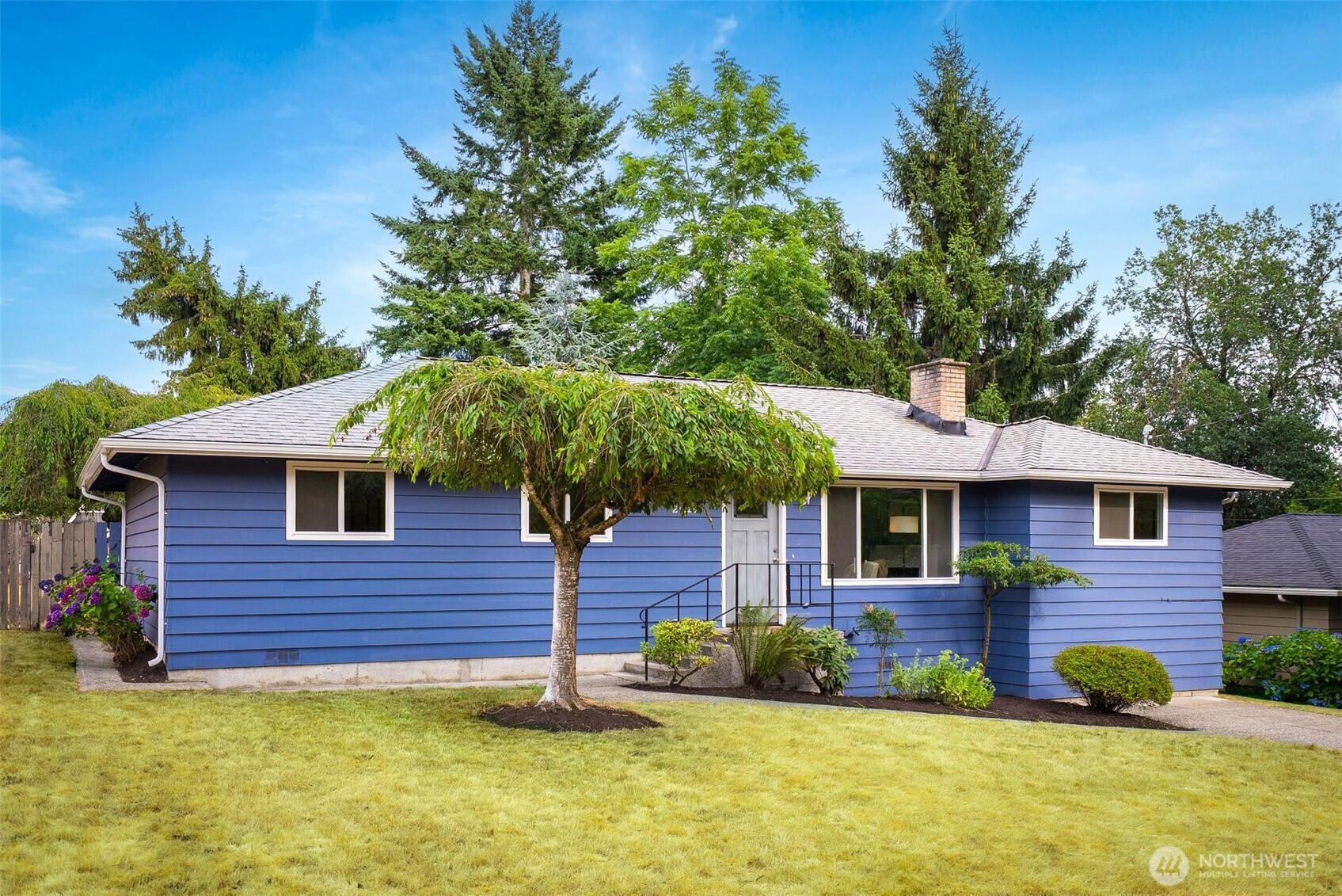 24125 2nd Place West Bothell, WA 98021 - Photo 26 of 29 a front view of a house with a yard