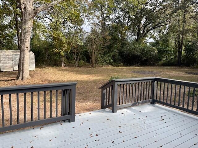 320 Barlow Road Waynesboro, GA 30830 - Photo 28 of 34 Back Deck