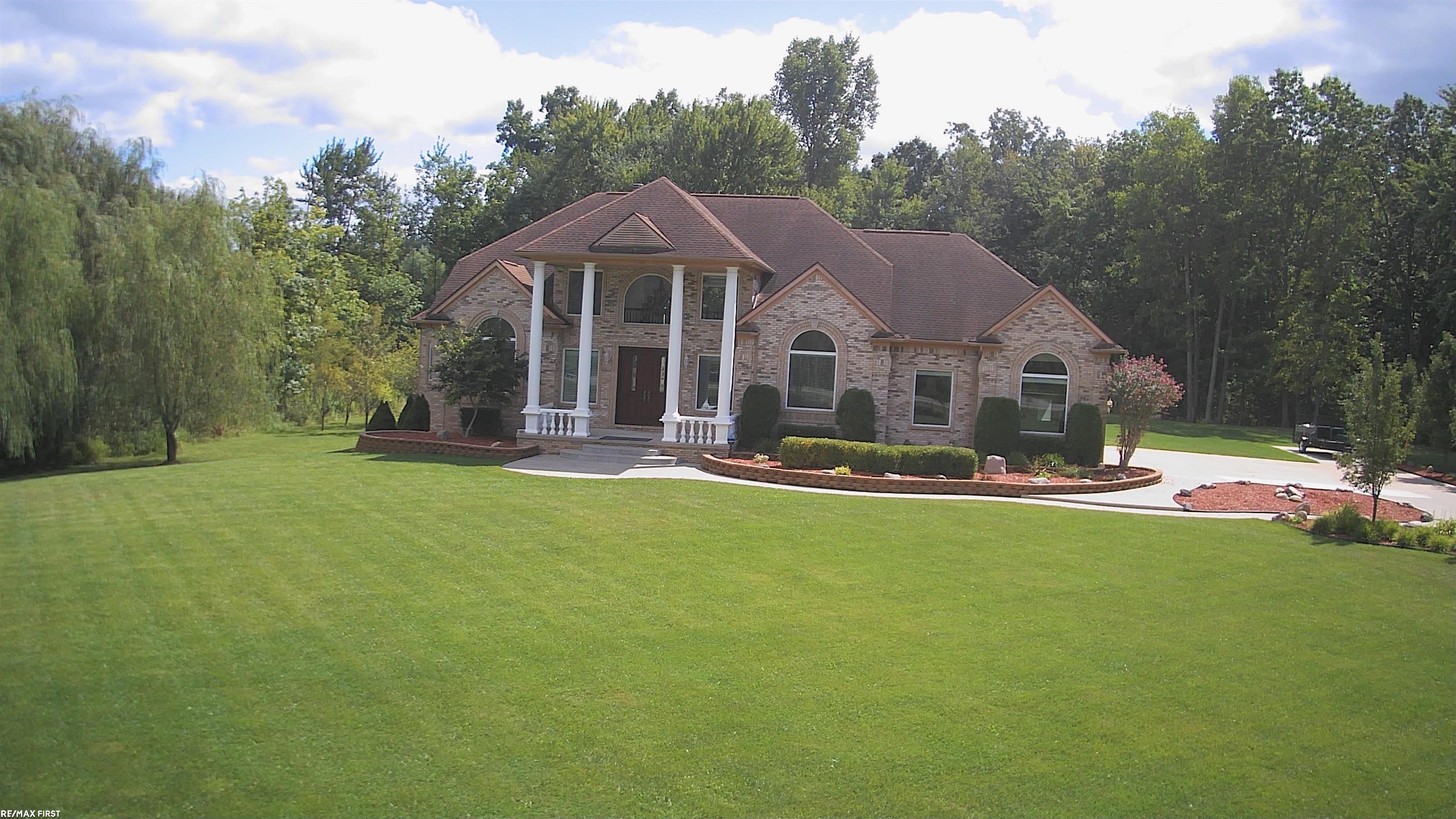 400 East Romeo Road Oakland, MI 48363 - Photo 6 of 85 50186573-6795c88f-2ab5-4efc-9942-baa6c1ffecc5.JPG