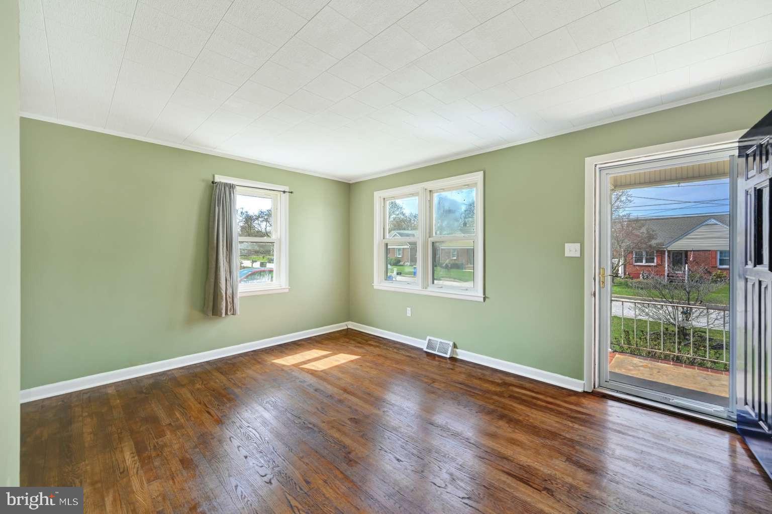 2150 Hess Road York, PA 17404 - Photo 3 of 21 Gallery Image 3