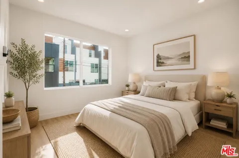 $669,000 | 4017 Grand View Boulevard, Los Angeles, CA 90066