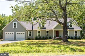 Cape Cod on 1 full acre