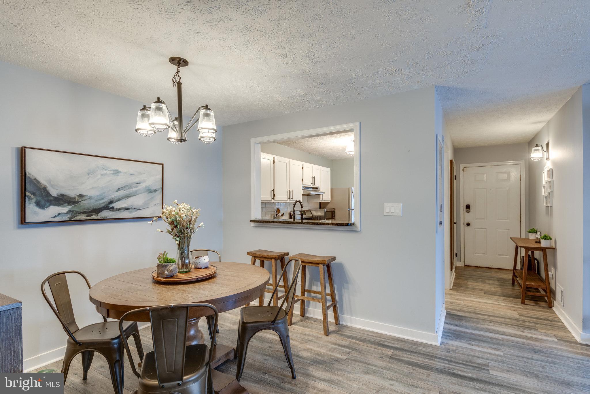 2221 Hunter's Run Drive, Unit 2221 Reston, VA 20191 - Photo 15 of 42 Gallery Image 15