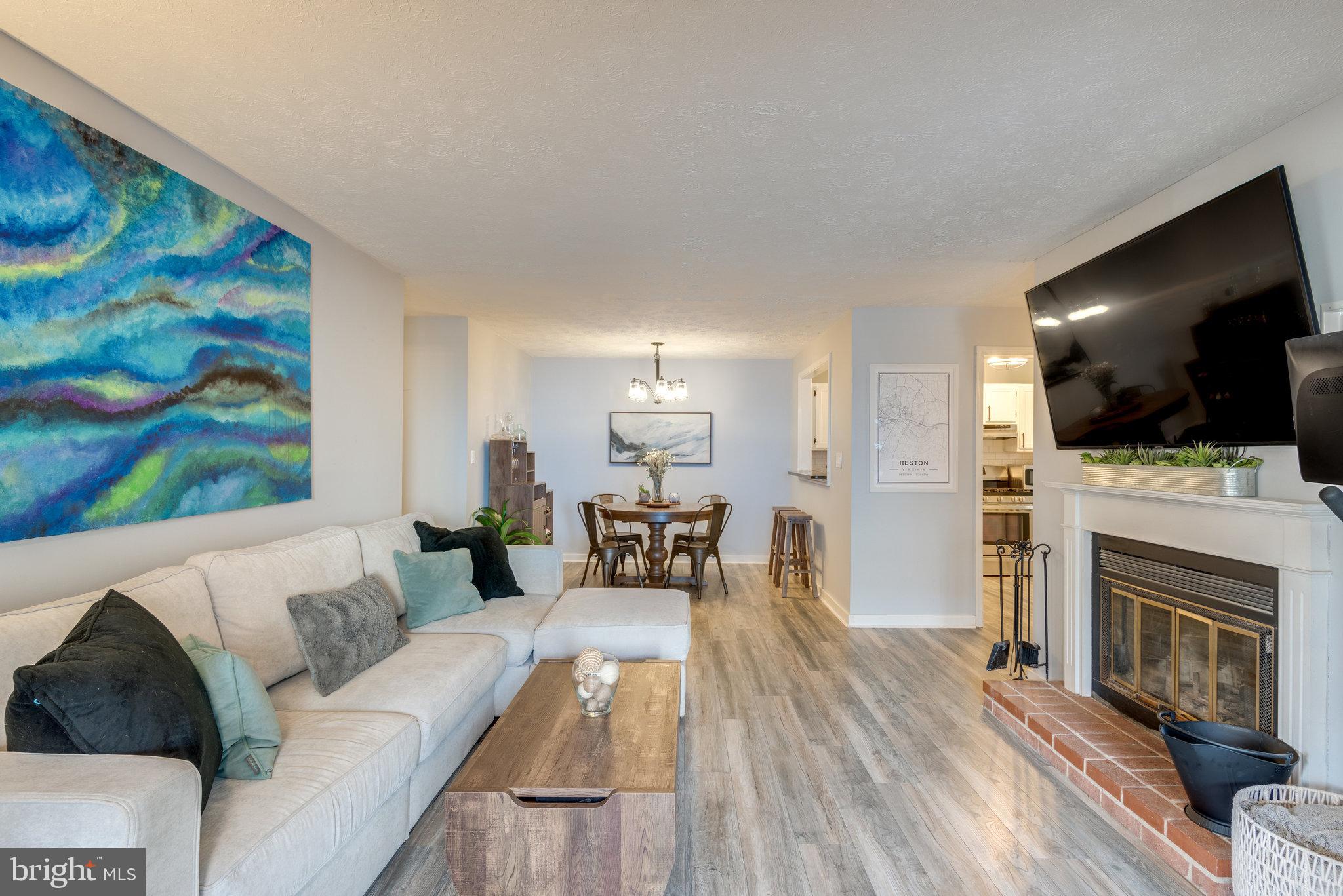 2221 Hunter's Run Drive, Unit 2221 Reston, VA 20191 - Photo 19 of 42 Gallery Image 19