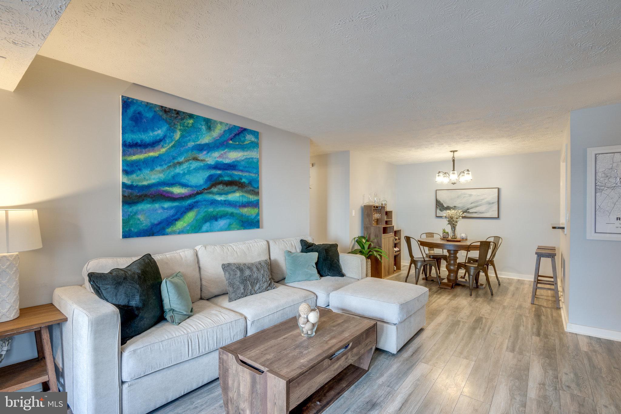 2221 Hunter's Run Drive, Unit 2221 Reston, VA 20191 - Photo 20 of 42 Gallery Image 20