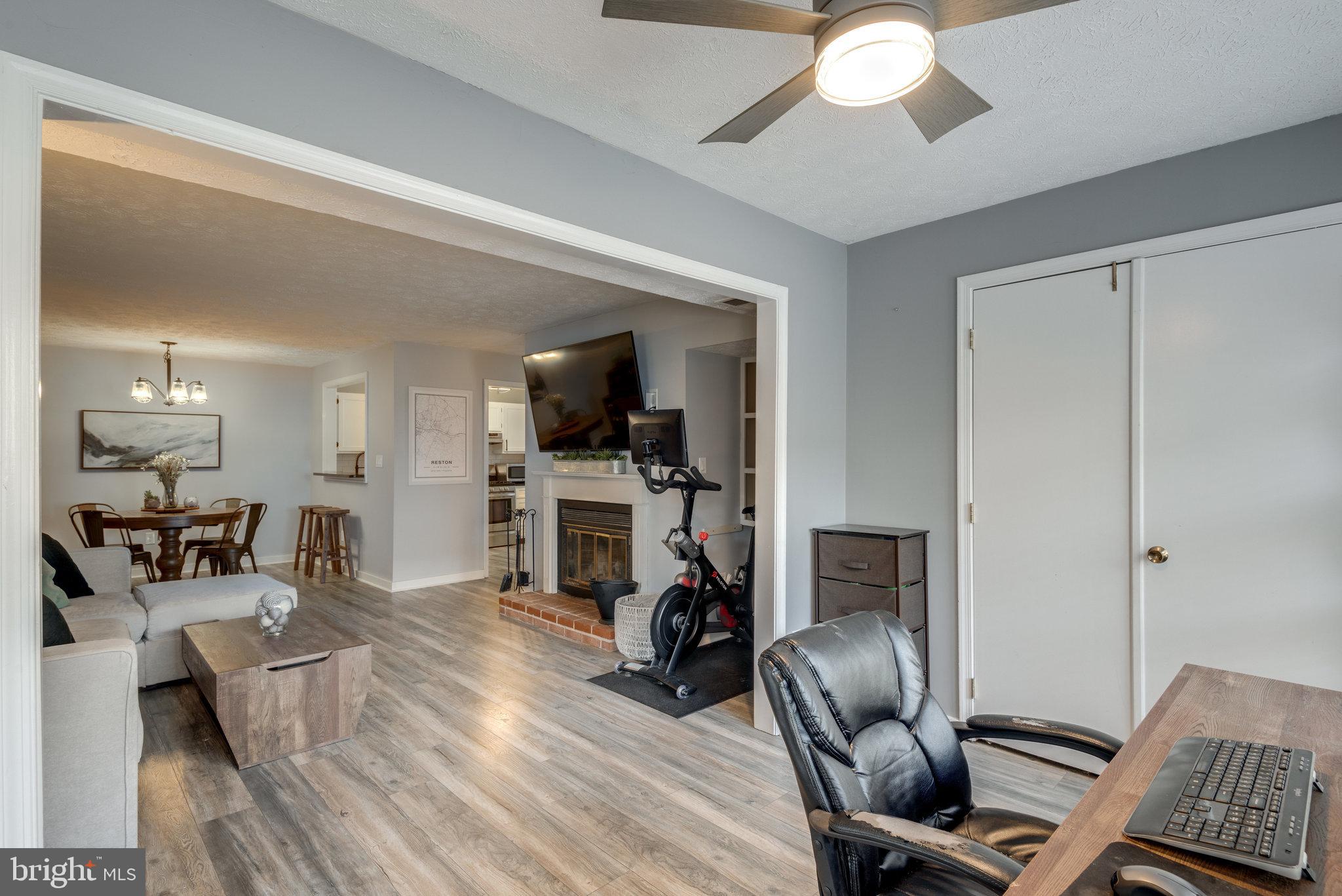 2221 Hunter's Run Drive, Unit 2221 Reston, VA 20191 - Photo 22 of 42 Gallery Image 22