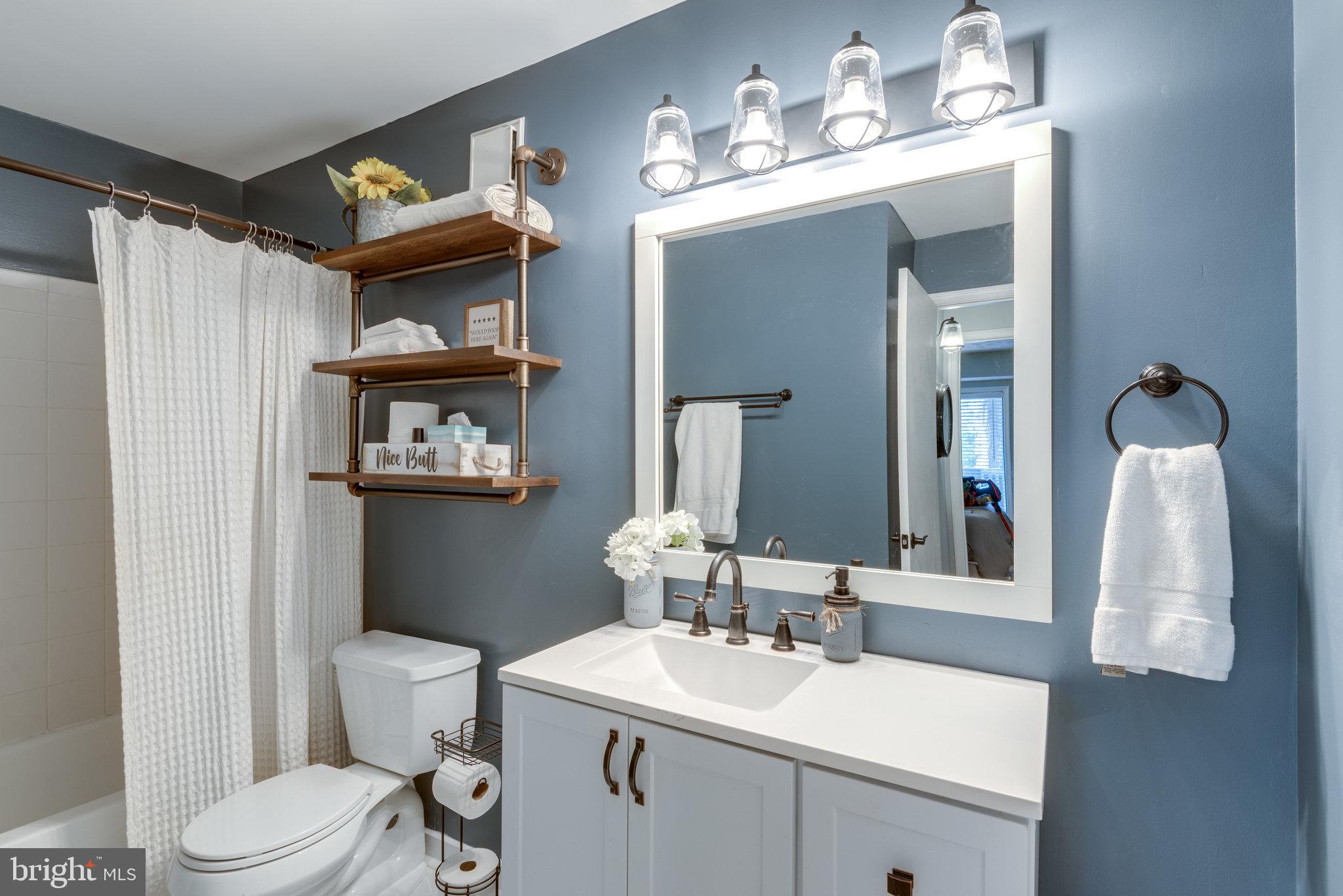 2221 Hunter's Run Drive, Unit 2221 Reston, VA 20191 - Photo 23 of 42 Gallery Image 23