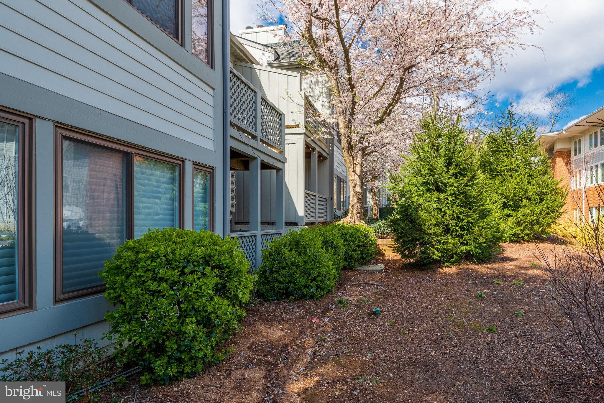 2221 Hunter's Run Drive, Unit 2221 Reston, VA 20191 - Photo 38 of 42 Gallery Image 38