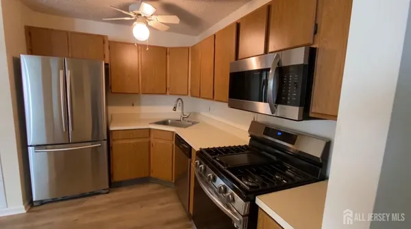 $2,850 | 83 Des Moines Court, Tinton Falls, NJ 07712