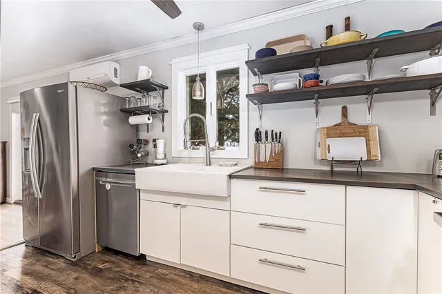 $610,000 | 55 Rhode Island Boulevard, Portsmouth, RI 02871