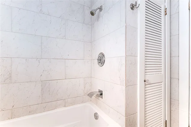 $610,000 | 55 Rhode Island Boulevard, Portsmouth, RI 02871