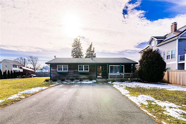 $610,000 | 55 Rhode Island Boulevard, Portsmouth, RI 02871